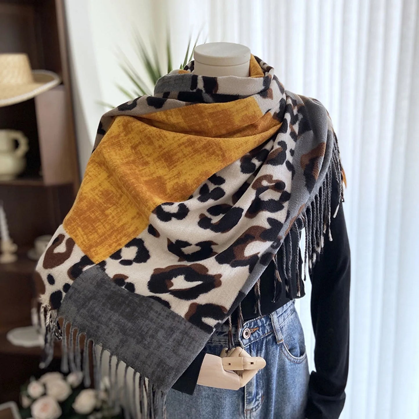 Women's Winter Scarf – Soft, Stylish & Warm