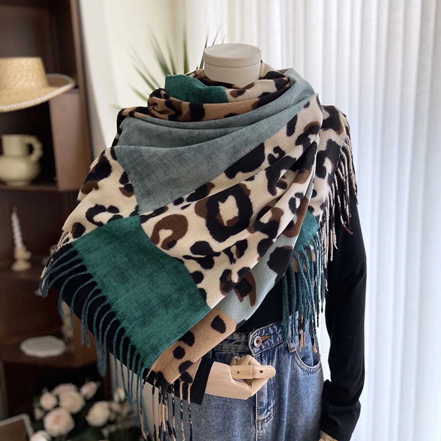 Women's Winter Scarf – Soft, Stylish & Warm