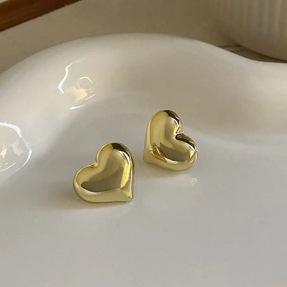 Laoloutian Heart Stud Earrings