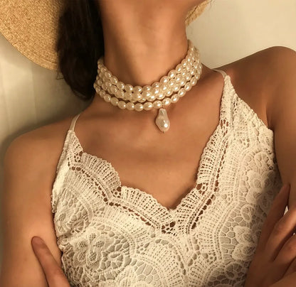 Simulated Pearl Sweater Necklace