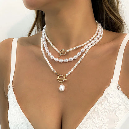 Simulated Pearl Sweater Necklace