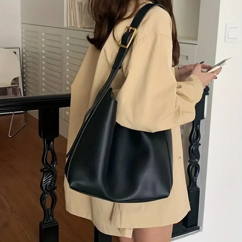 Minimalist Shoulder Bag