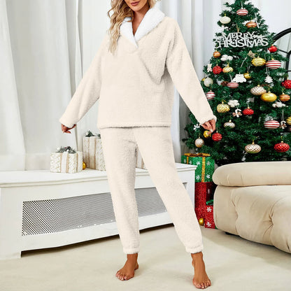 Women’s Fluffy Fleece Pajama Set