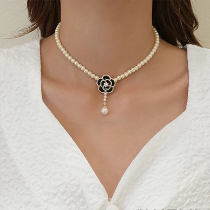 Simulated Pearl Sweater Necklace