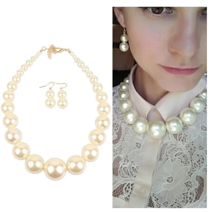 Simulated Pearl Sweater Necklace